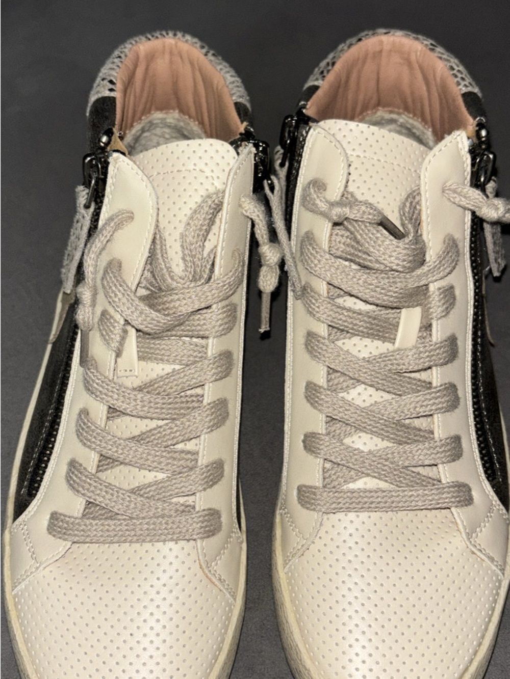 Mi.iM White and Gray Sneakers